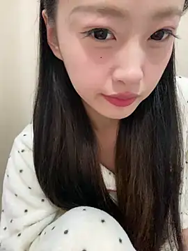 MengMeng0515 online show from 04/21/26, 02:01