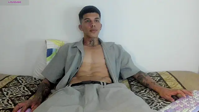 Savajelust online show from 04/11/26, 02:05