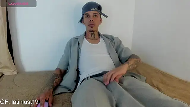 Savajelust online show from 06/01/26, 05:14