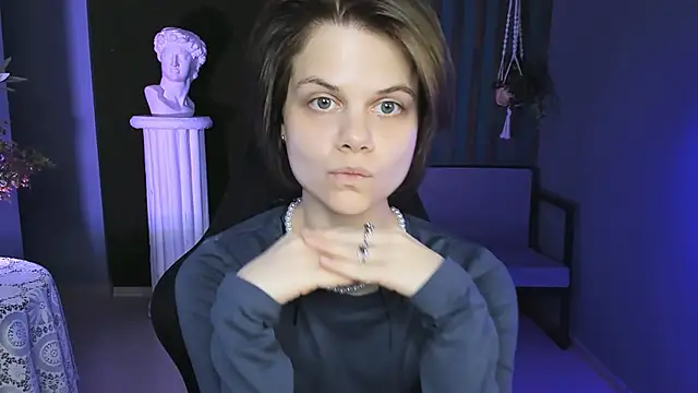 EllieMurler online show from 10/17/25, 09:12