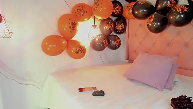 Bellarohs online show from 10/31/25, 01:56