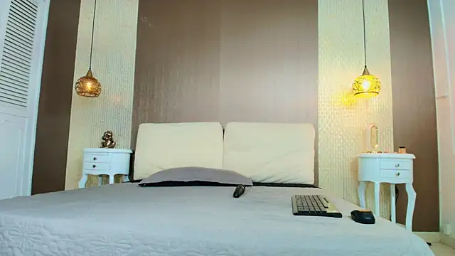 Tiifany Baker online show from 01/15/26, 07:50