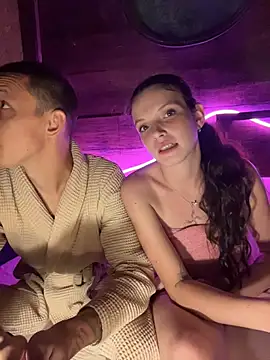 FoxStudioSex online show from 10/19/25, 03:34