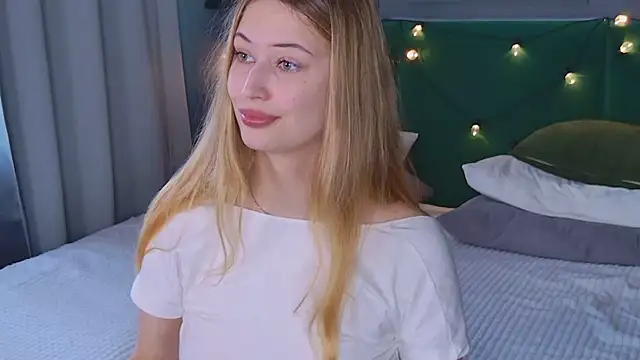 Sofii Ly online show from 09/10/25, 06:13