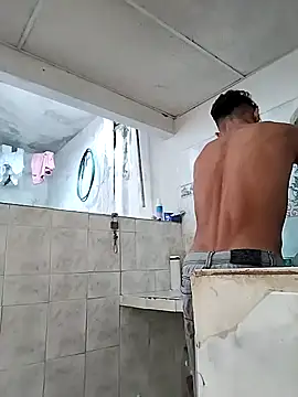 Snapshot of Brayanellatino chatting on 02/22/26, 11:53 Brayanellatino online show from 02/22/26, 11:53