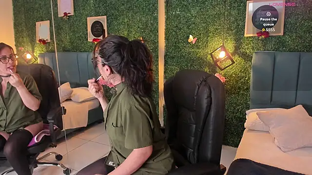 Snapshot of Linagh_ chatting on 09/16/25, 11:55 Linagh online show from 09/16/25, 11:55