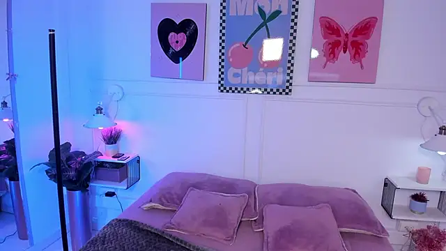 Zoe Lynch  online show from 02/16/26, 11:39