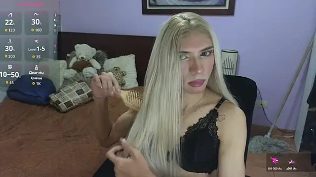 mirandahabach333 online show from 07/03/26, 10:49