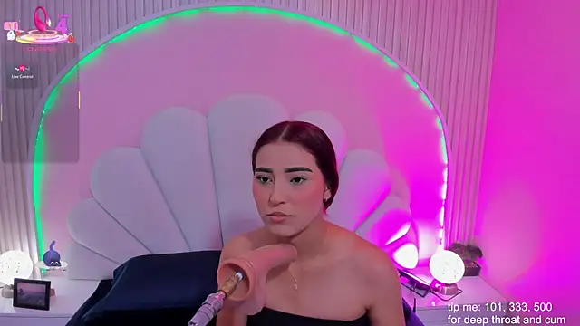 Snapshot of ary_cherry chatting on 12/18/25, 07:53 ary cherry online show from 12/18/25, 07:53