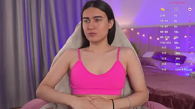 Snapshot of HeyAlena chatting on 10/14/25, 06:36 HeyAlena online show from 10/14/25, 06:36