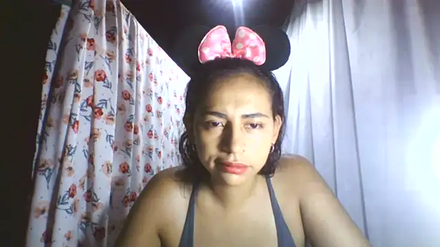 Anabelhotxx16 online show from 09/19/25, 03:52