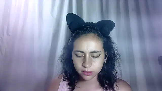 Anabelhotxx16 online show from 10/06/25, 02:09