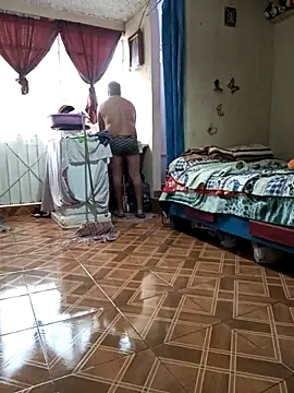 Snapshot of mexosito27 chatting on 09/24/25, 11:08 mexosito27 online show from 09/24/25, 11:08