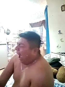 Snapshot of mexosito27 chatting on 10/03/25, 01:35 mexosito27 online show from 10/03/25, 01:35