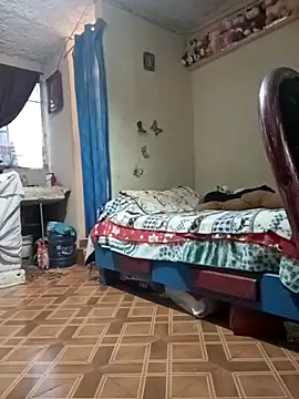 Snapshot of mexosito27 chatting on 10/06/25, 11:46 mexosito27 online show from 10/06/25, 11:46