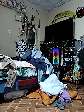 Snapshot of mexosito27 chatting on 11/10/25, 11:15 mexosito27 online show from 11/10/25, 11:15