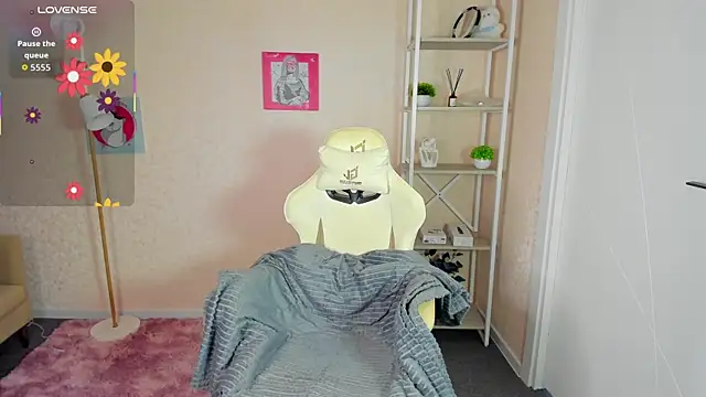 R0cket bunny online show from 09/30/25, 12:04