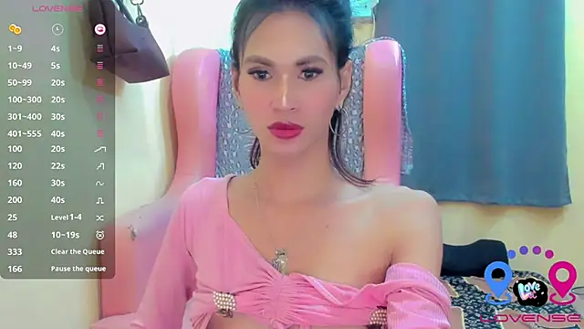 Snapshot of GORDYFANTASY chatting on 12/17/25, 02:06 GORDYFANTASY online show from 12/17/25, 02:06