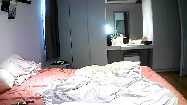 TiaDoll online show from 10/23/25, 07:51