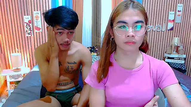 Snapshot of mikhaylahanderson chatting on 11/01/25, 03:52 mikhaylahanderson online show from 11/01/25, 03:52