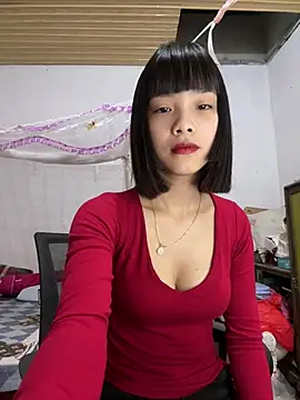 Snapshot of andymi1 chatting on 06/10/26, 02:23 andymi1 online show from 06/10/26, 02:23
