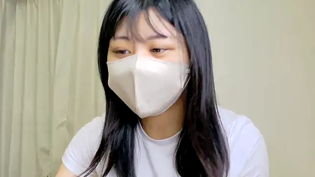 Snapshot of 0p-saki-p0 chatting on 07/07/26, 12:02 0p-saki-p0 online show from 07/07/26, 12:02
