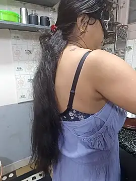 Queen Nightt online show from 10/08/25, 03:59