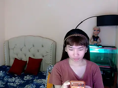 ShantalFoxxy  online show from 04/08/26, 01:16