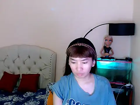 ShantalFoxxy  online show from 04/24/26, 01:24