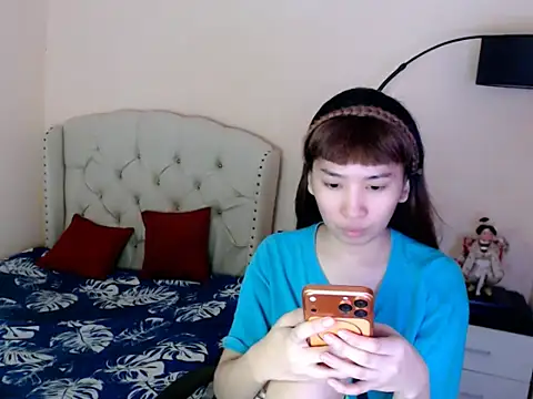 Snapshot of ShantalFoxxy_ chatting on 07/07/26, 12:46 ShantalFoxxy online show from 07/07/26, 12:46