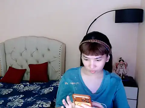 Snapshot of ShantalFoxxy_ chatting on 07/08/26, 01:43 ShantalFoxxy online show from 07/08/26, 01:43
