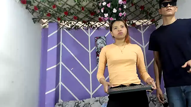 lau and boys18 online show from 09/21/25, 01:46