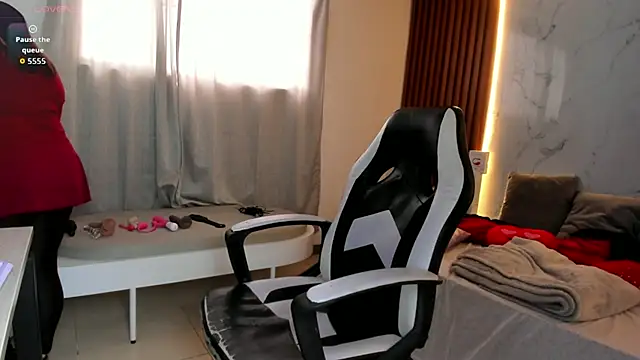 shasha bloom online show from 11/19/25, 07:36