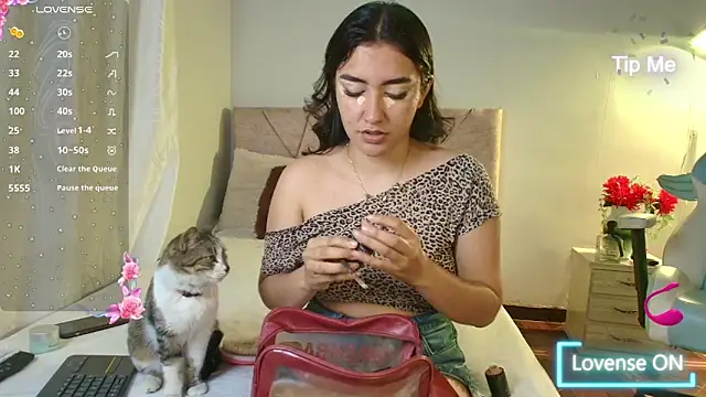 sweet artemiis online show from 05/26/26, 08:05