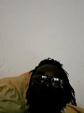 Snapshot of Blackpanther0115 chatting on 10/05/25, 07:34 Blackpanther0115 online show from 10/05/25, 07:34