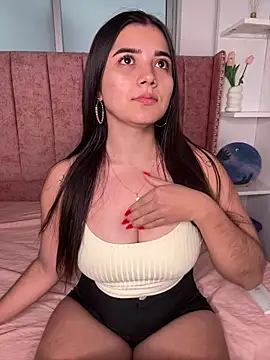 Snapshot of salomecute21 chatting on 02/15/26, 11:30 salomecute21 online show from 02/15/26, 11:30