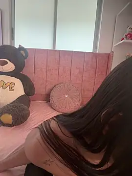 salomecute21 online show from 06/04/26, 11:27