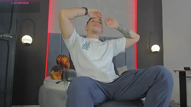 Liam walk  online show from 03/26/26, 12:33