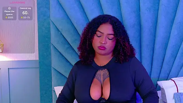 Cristal-Jonnes online show from 09/20/25, 03:51