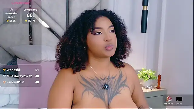 Cristal-Jonnes online show from 04/11/26, 07:56