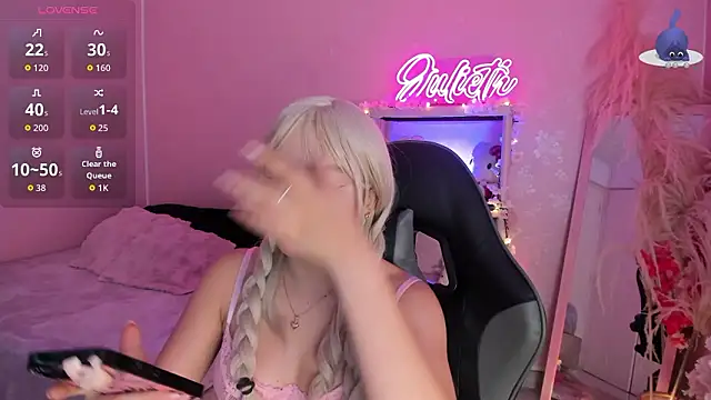 JuliethMoss online show from 03/25/26, 09:10