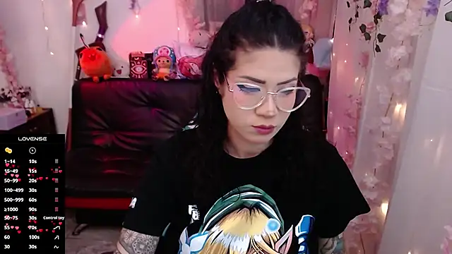 jadedelux  online show from 09/19/25, 08:20