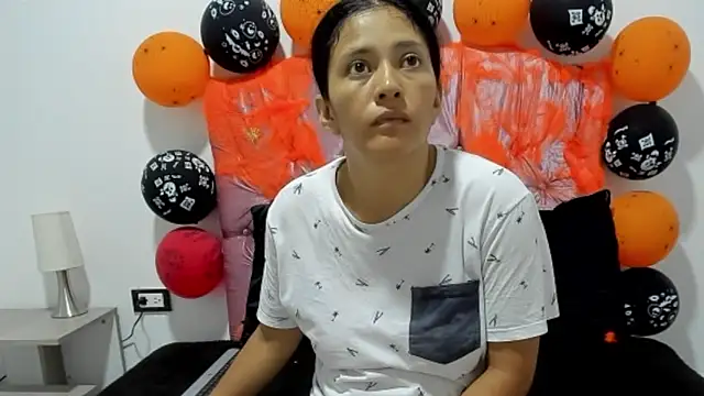 ivy moon05 online show from 11/04/25, 04:28