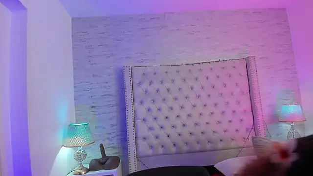 Pamelamiler   online show from 05/06/26, 12:43