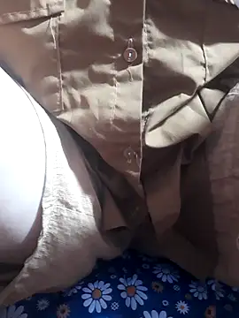 Snapshot of tthan12 chatting on 03/26/26, 01:28 tthan12 online show from 03/26/26, 01:28