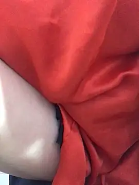 Snapshot of tthan12 chatting on 04/02/26, 03:15 tthan12 online show from 04/02/26, 03:15