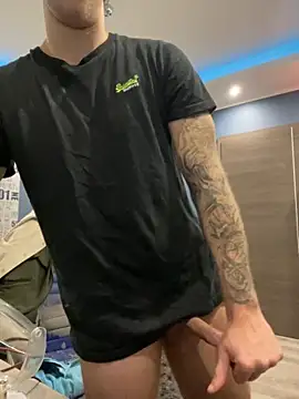 Snapshot of Sexaddict05 chatting on 11/15/25, 12:52 Sexaddict05 online show from 11/15/25, 12:52