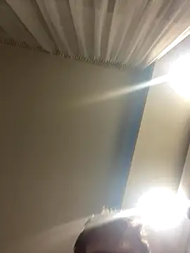 Snapshot of Sexaddict05 chatting on 11/30/25, 06:28 Sexaddict05 online show from 11/30/25, 06:28