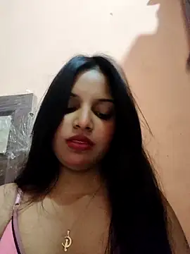 Maahhii 2 online show from 12/17/25, 06:36