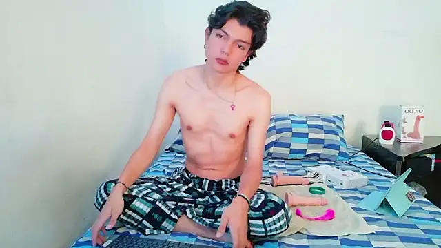 alandelrey57 online show from 04/13/26, 12:54